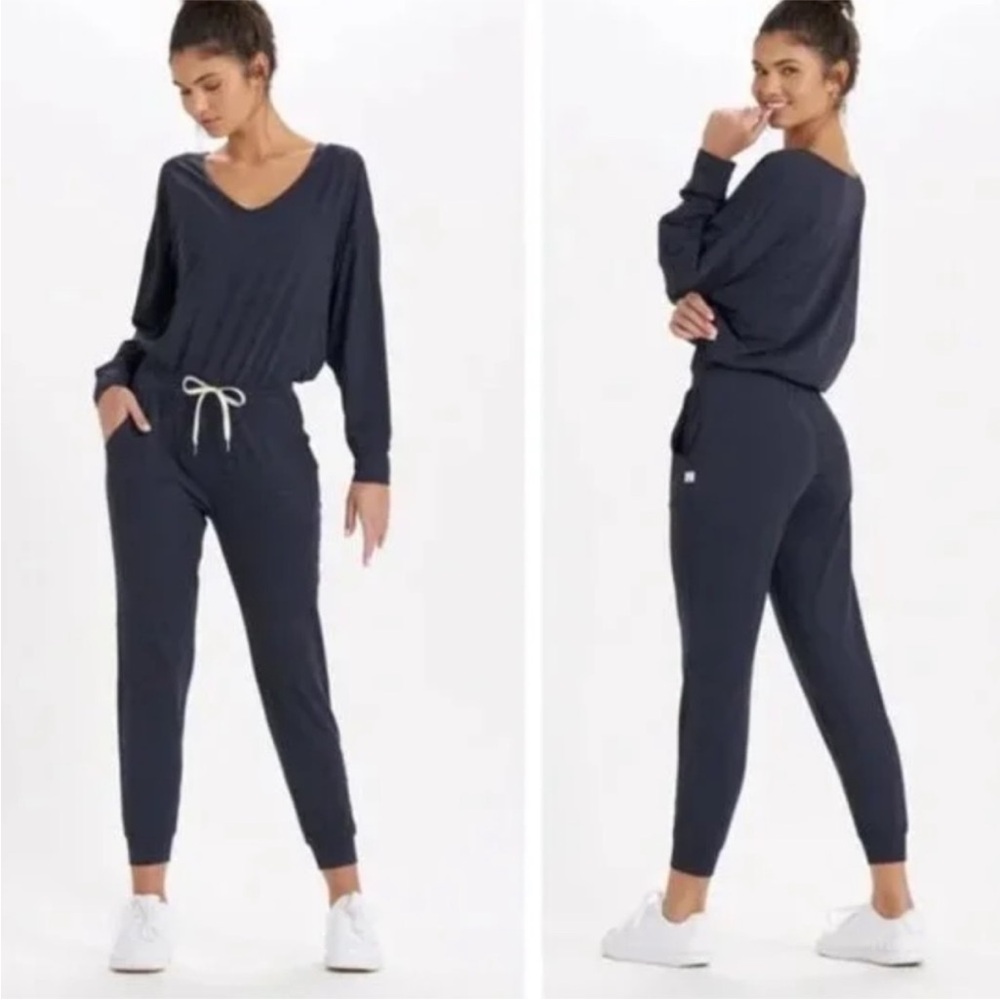 Vuori Lux Long Sleeve Jumpsuit
Heathered Midnight size L